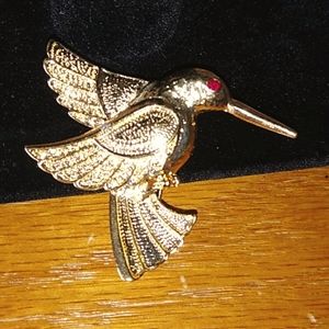 Antique hummingbird 🌺